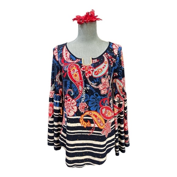 JOSEPH RIBKOFF
Multi/Midnight Blue, Red, Black Paisley and floral Top size 6 - Picture 2 of 16